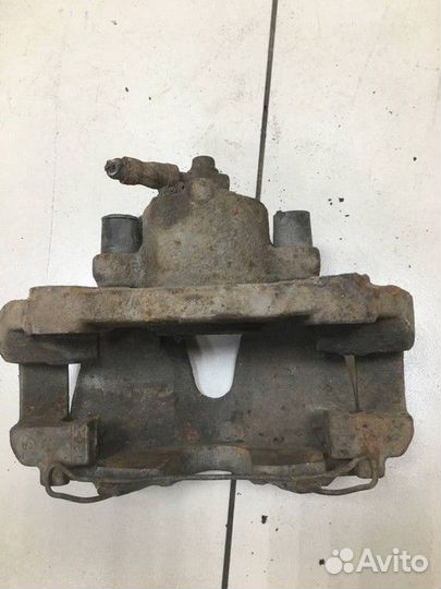 Суппорт передний левый Opel Astra