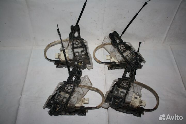 Замок двери VW Passat B7 Audi Q3 Q5 Q7 3C1837015A