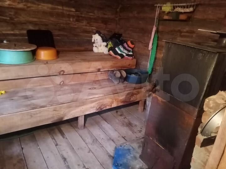 Дом 27 м² на участке 12 сот.