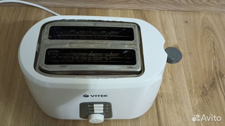 Тостер Vitek VT-1581