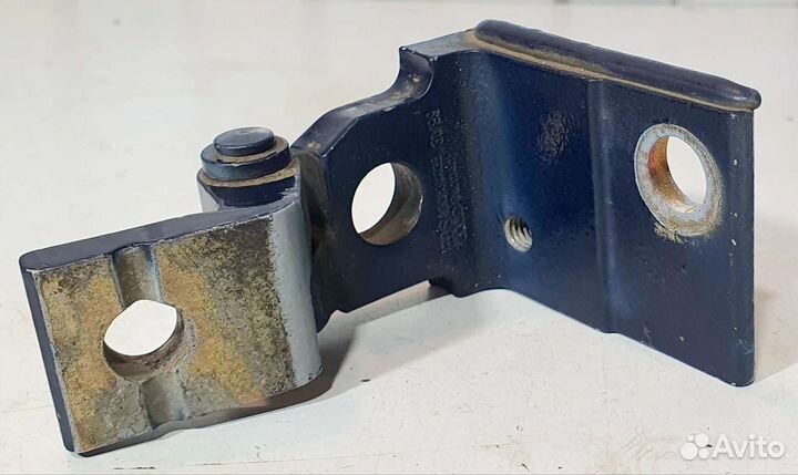 Петля двери передней правой Audi A4 B5