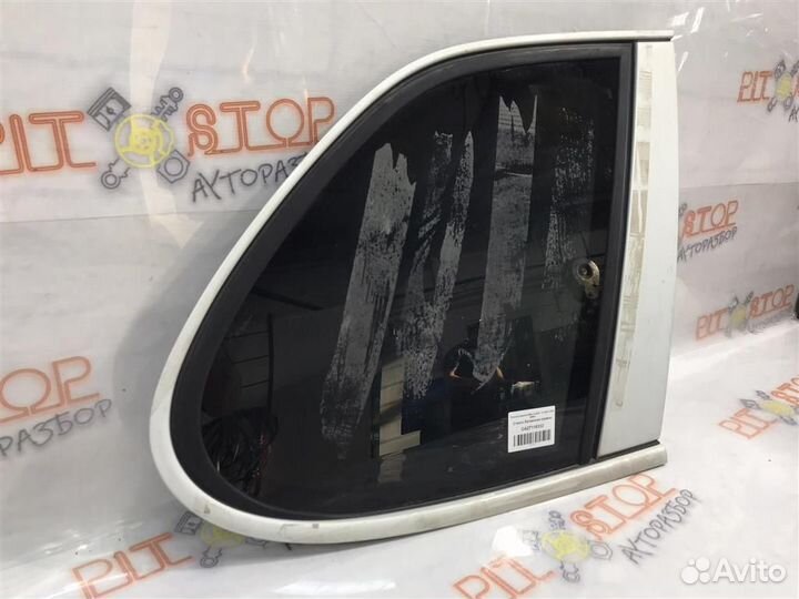 Стекло багажника правое Porsche Cayenne 9PA (957)