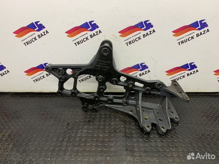 Кронштейн рессоры передней левый