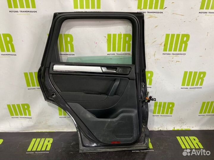 Дверь боковая задняя левая Volkswagen Touareg 7P5
