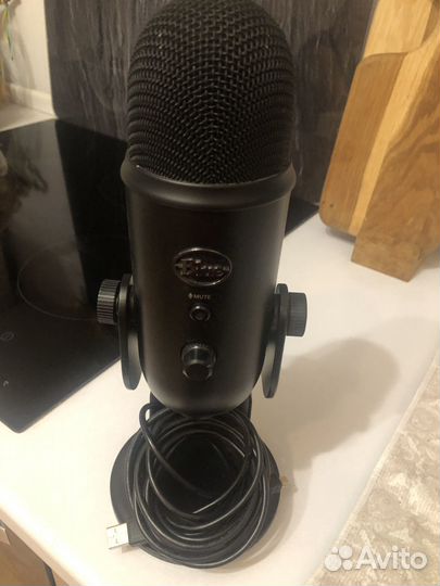 Blue Yeti usb микрофон