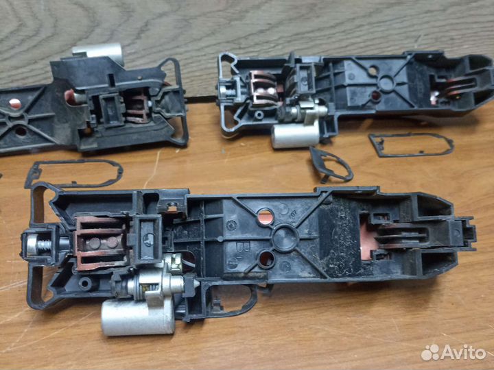 Ручка двери Ниссан Ноут Е11