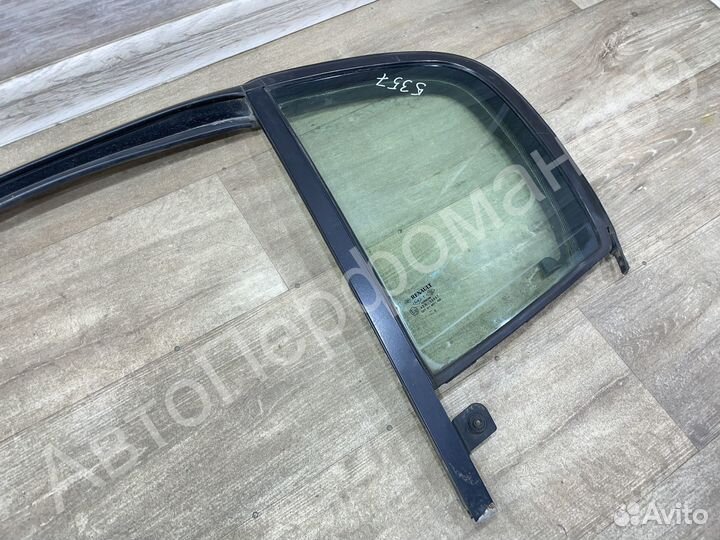 Стекло глухое заднее левое Renault Megane 2