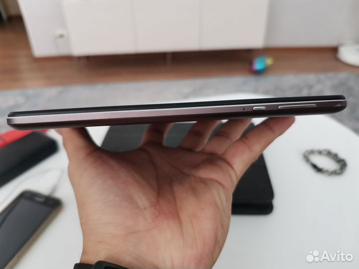 Планшет для вашего ребёнка) с хорошим экраном