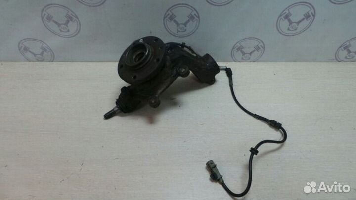 Кулак поворотный передний правый передний правый