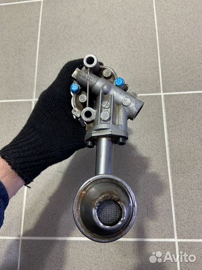 Масляный насос Volkswagen Golf 3