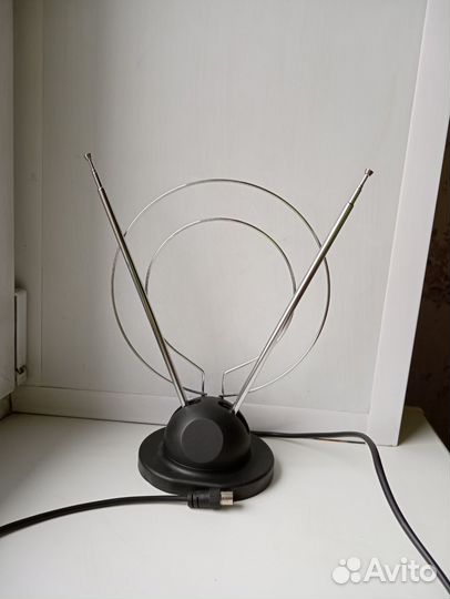 Антенна комнатная для телевизора