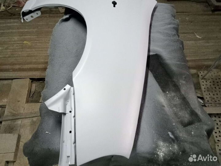 Крыло переднее правое калина 1