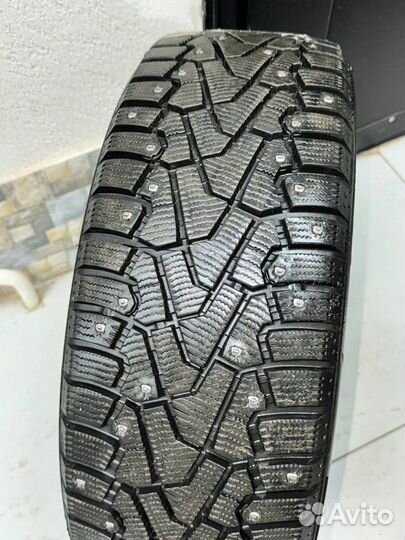 Pirelli Ice Zero 215/55 R18