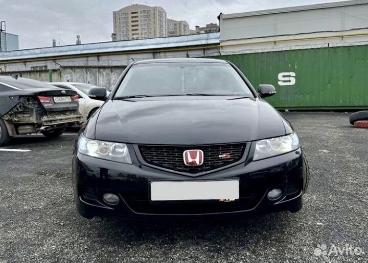 Комплект красных эмблем для Honda Accord 7