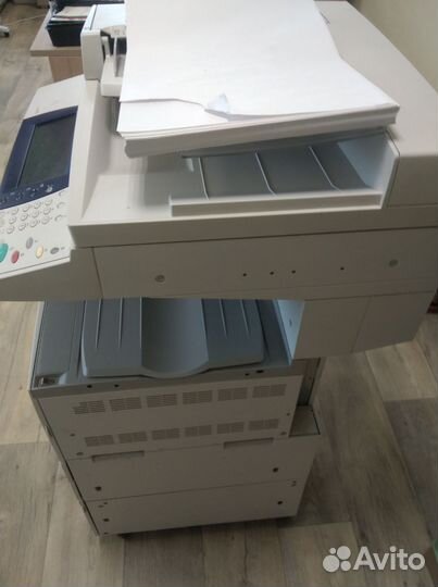 Принтер сканер копир лазерный цветной