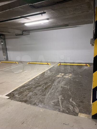 Машиноместо, 14 м²
