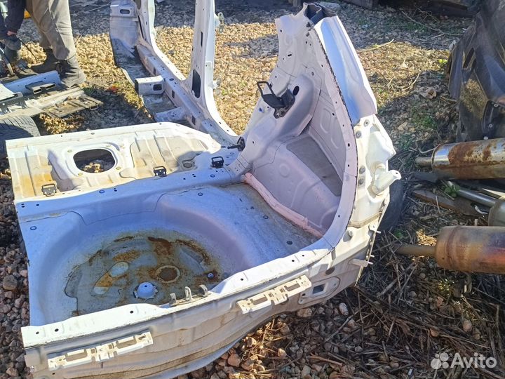 Четверть R задняя часть кузова kia ceed 2 х/б