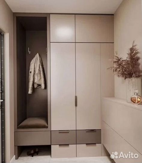 Прихожая на заказ для студии