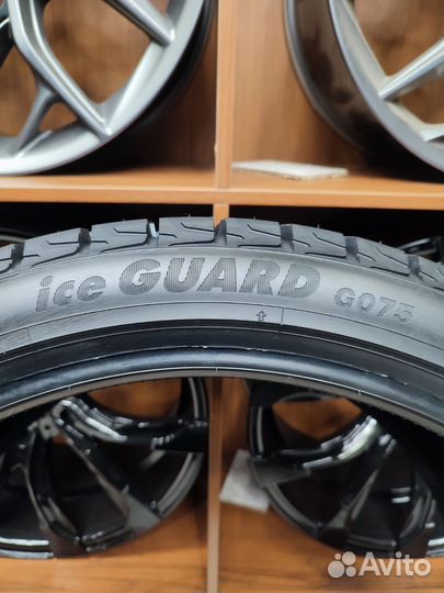 Yokohama Ice Guard G075 285/35 R22 и 315/30 R22 106Q