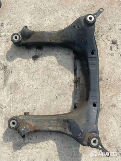 Подрамник передний 8E0399313BD