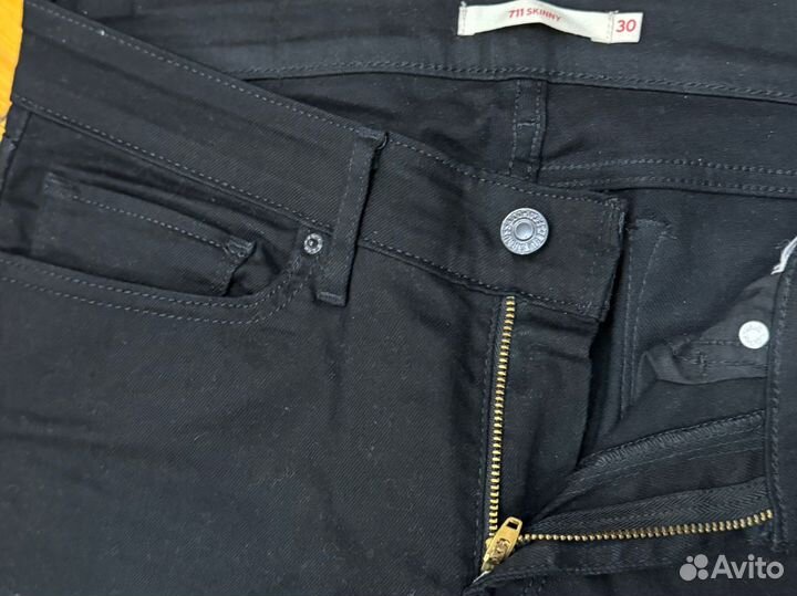 Джинсы Levis 711 W30