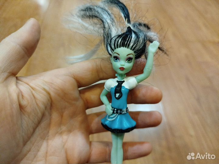 Кукла монстер хай от McDonald's