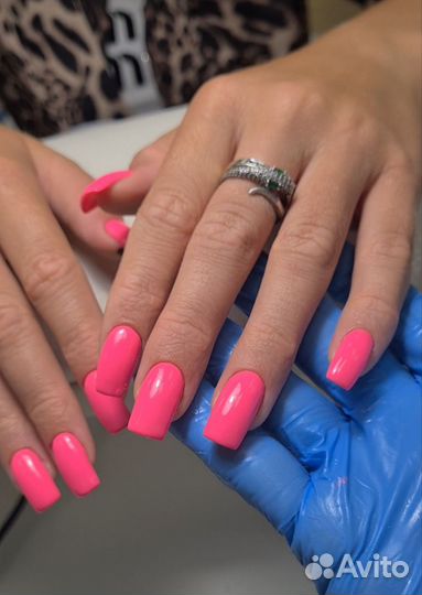 Маникюр и педикюр