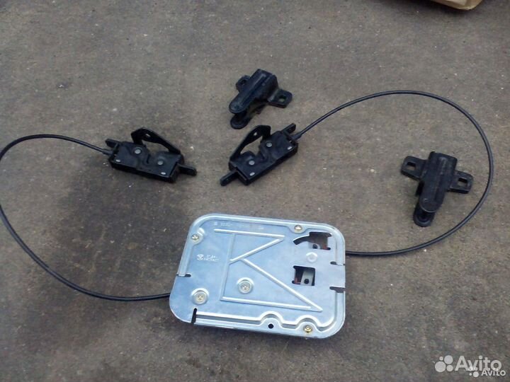 Замок багажника нижней створки BMW X5 e53