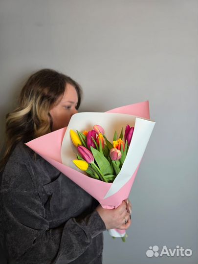 Букет из 15 тюльпанов