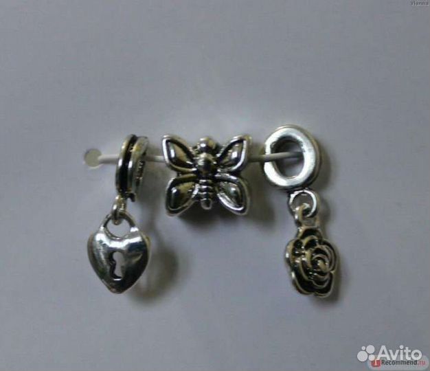 Браслет с шармами