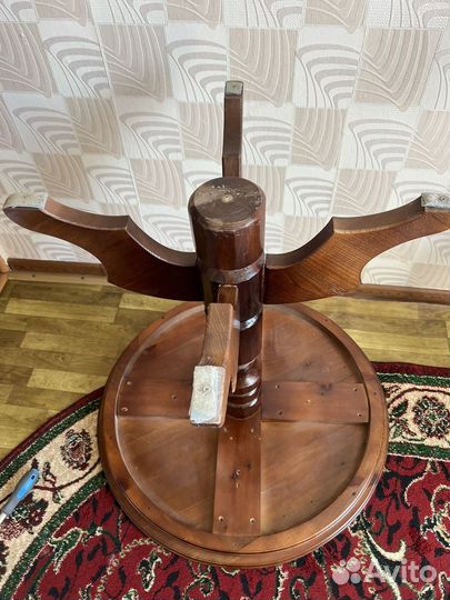 Кухонный стол