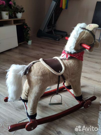 Лошадь качалка