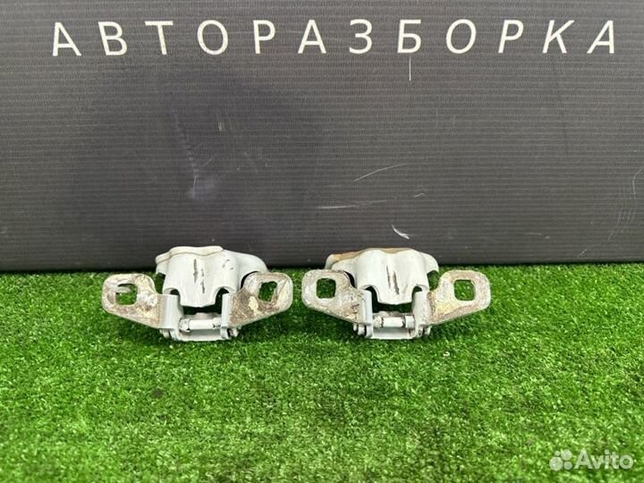 Петли двери передние левые Renault Logan K7M 2014