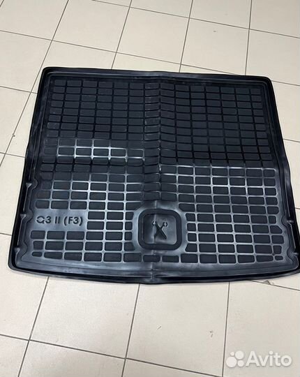 Ковер в багажник Audi Q3 2021