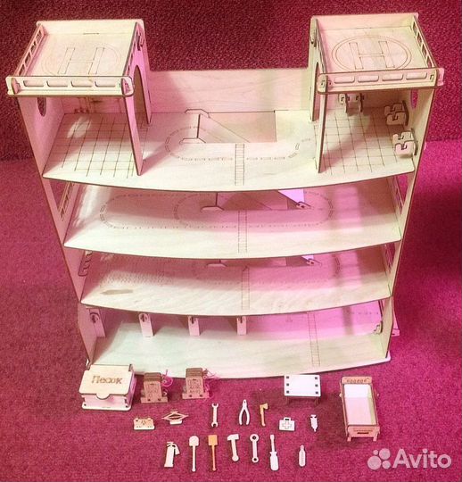 Деревянная парковка 