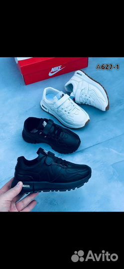 Кроссовки детские