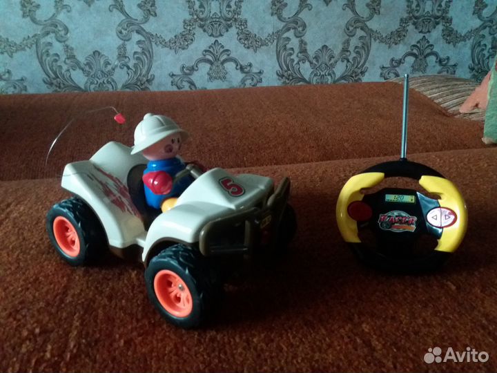 Машинка на радиоуправлении