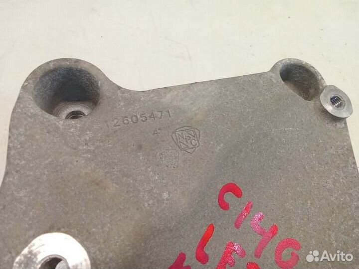 Кронштейн компрессора кондиционера Chevrolet