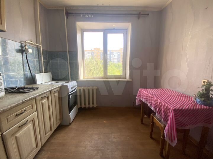 2-к. квартира, 48 м², 4/9 эт.