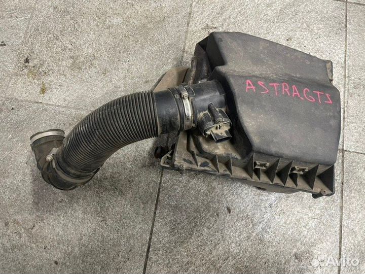 Корпус воздушного фильтра Opel Astra J GTC A14NET