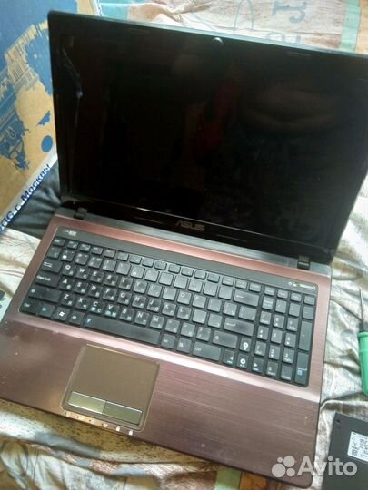 15.6/i5/4ram/1gb video/320hdd/win10