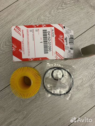 Фильтр масляный Toyota 04152-31090