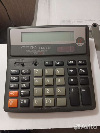 Продаю калькулятор