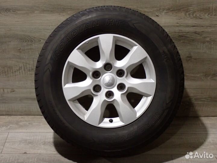 Комплект R17 колес Mitsubishi Pajero 4 оригинал