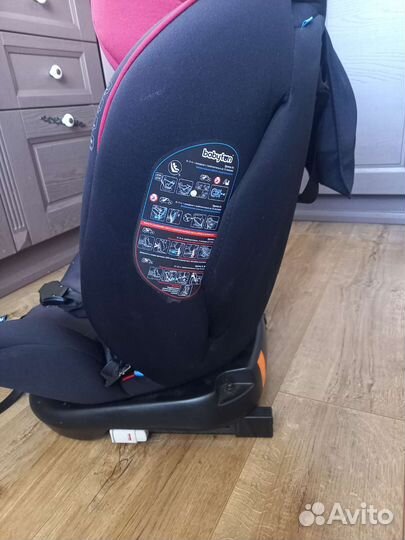 Детскае автокресло babyton