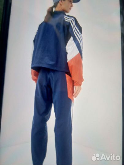 Adidas спортивный костюм женский новый