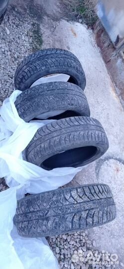 Bridgestone Ice Cruiser 7000S 205/50 R17 93T