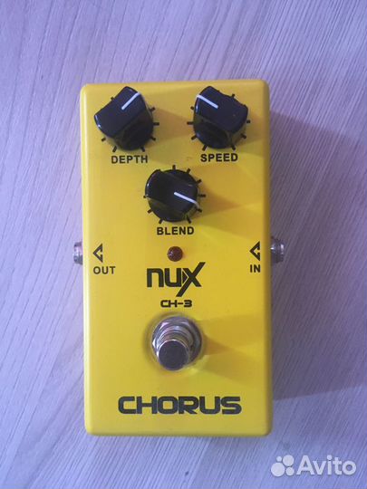 Гитарная педаль NUX Chorus
