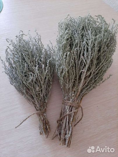 Веники и скрутки из полыни