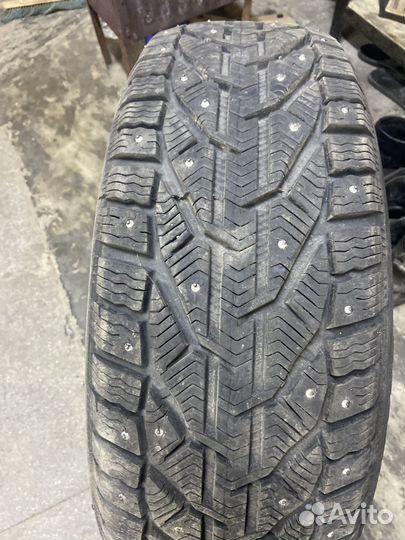 Kormoran Stud 2 215/55 R17